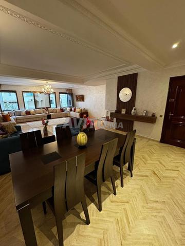 Location Appartement 4 pièces de 191 m2 à Casabl - image 4