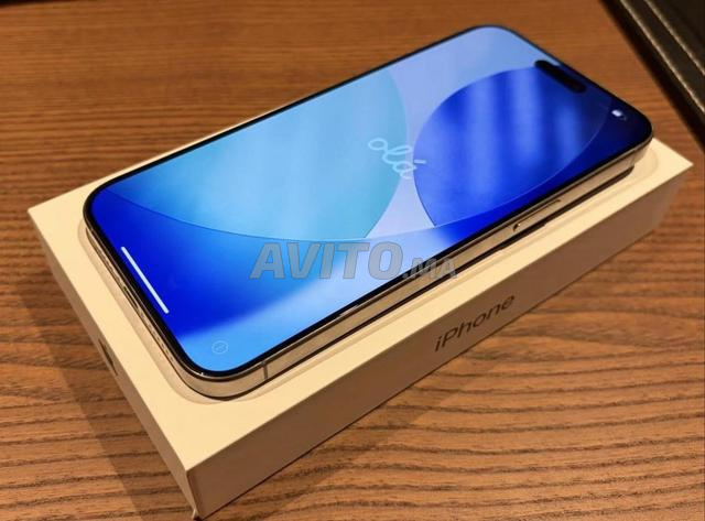 IPHONE 15 PRO MAX 256 G 90% BATTERIE