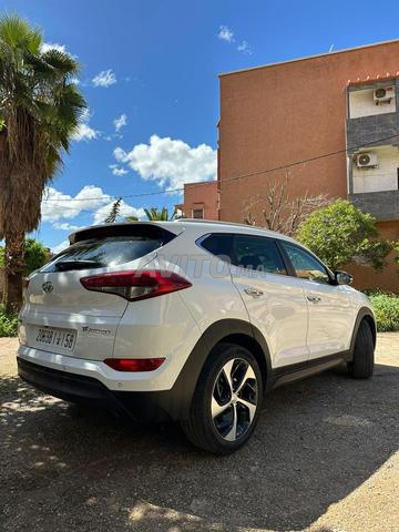 Hyundai Tucson - 2