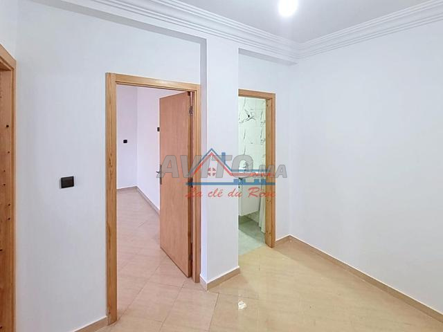 Joli appart neuf de 70m à louer Av Menzeh - image 3