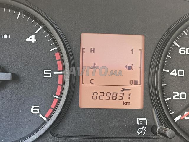 بيك أب L 200 - 2