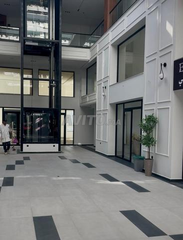 (C.L0016) Locaux Commerciaux & Bureaux à Louer - 2