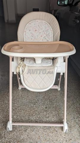 Chaise haute pour bébé