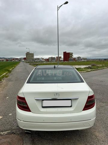 Mercedes Benz C220 - 2