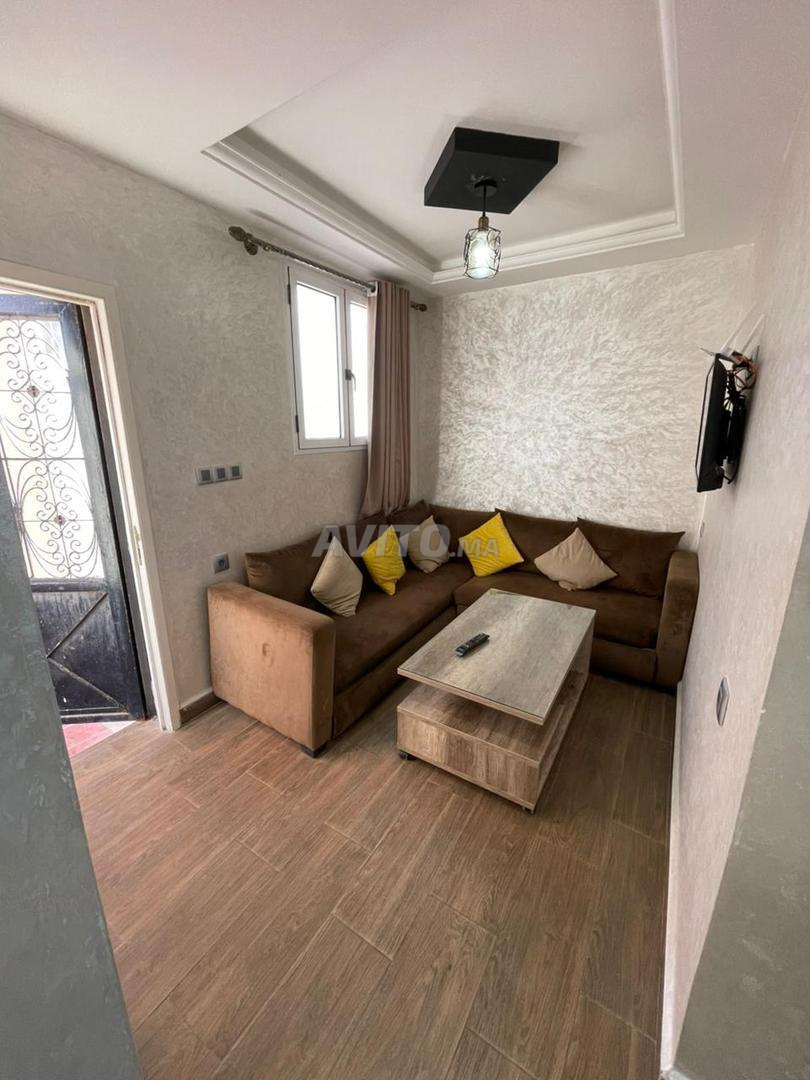 Location journalière prix très raisonnable bienvenue pour plus d'informations - image 3