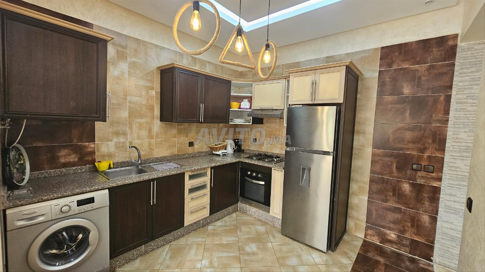 Location journalière prix très raisonnable bienvenue pour plus d'informations - image 2