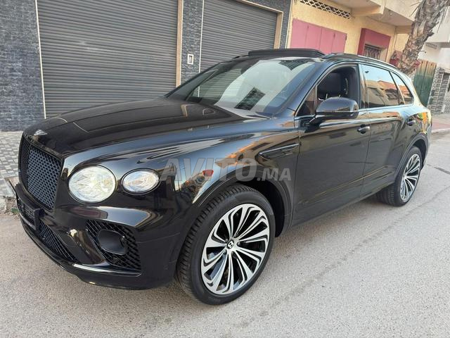 بنتلي بنتياجا إس في 8   2022 في الرباط