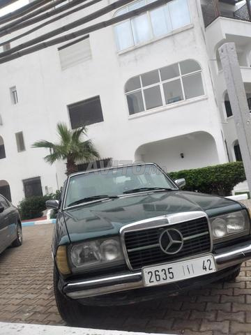 Mercedes-Benz 240 Diesel Manuelle 1982 à Tanger - 2