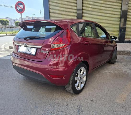 فورد فييستا تيتانيوم