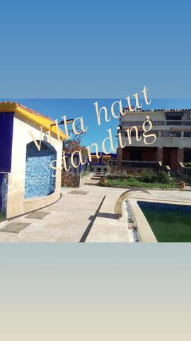 فيلا راقية للبيع