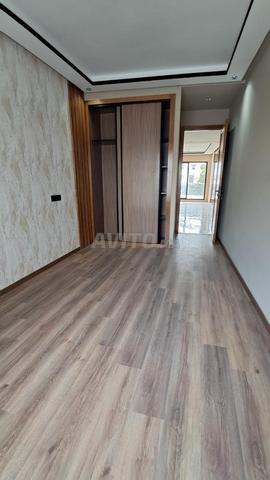 Studio Vide à Louer Quartier Des Hôpitaux - image 4