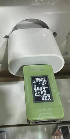 Chargeur iPhone original - 2