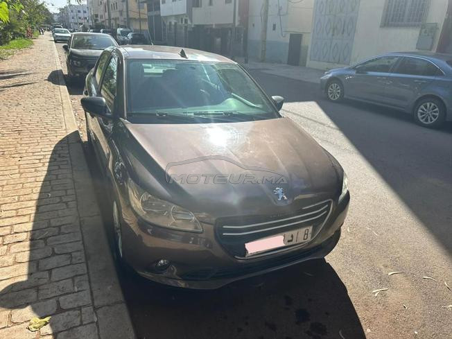 Peugeot 301 Essence Manuelle 2016 à Rabat