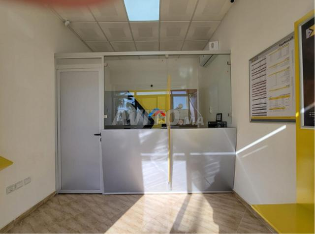 محل تجاري للبيع في عين عتيق - 2