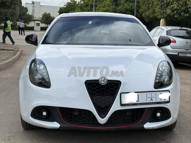 ألفا روميو جوليا ديزل أوتوماتيك 2020 في فاس - 2