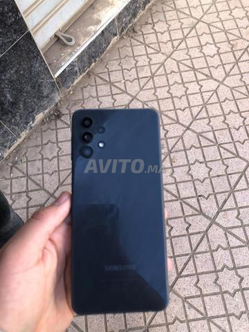Samsung A32 5G bon état, encore neuve et propre