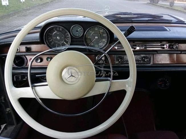 Mercedes-Benz 280 Essence Manuelle 1980 à Nador