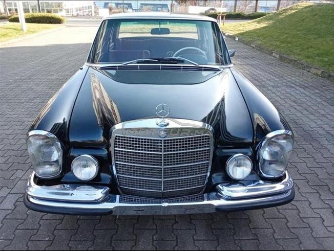 Mercedes-Benz 280 Essence Manuelle 1980 à Nador