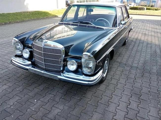 Mercedes-Benz 280 Essence Manuelle 1980 à Nador