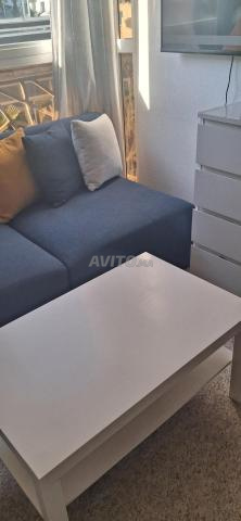 Canapé, table et tapis - 2