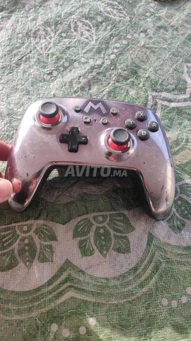 2 manettes Nintendo Switch - 2