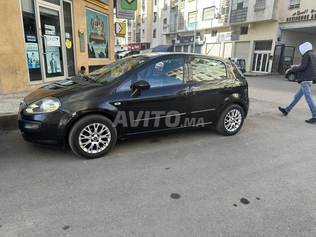 Fiat Punto Diesel Manuelle 2011 à Casablanca - 2