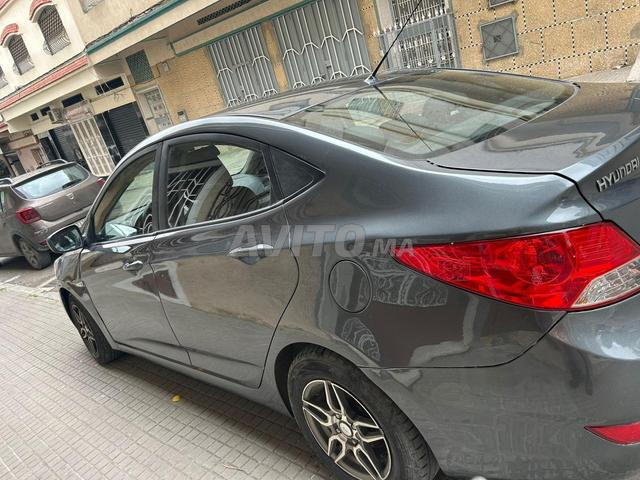 Hyundai Accent Diesel Manuelle 2011 à Tanger - 2