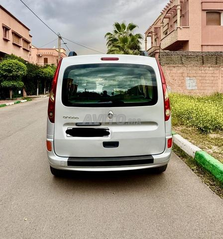 رينو كانجو ديزل يدوية 2010 في مراكش - 2