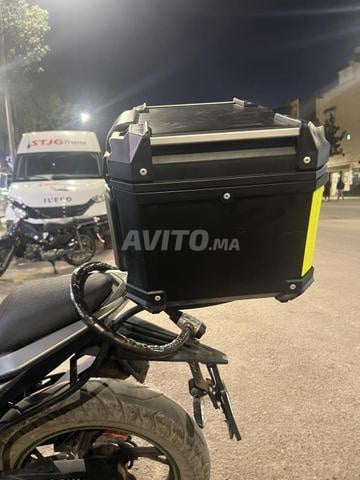 Support top case et top case moto (Rvx)