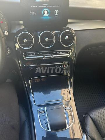 Mercedes 220 GLC - 2