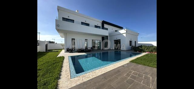 فلل بمساحة 834 للبيع على بعد 12 دقيقة من الماز الدار البيضاء