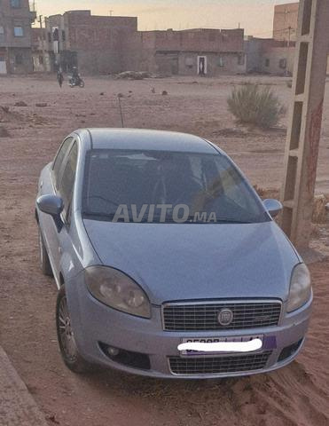 فيات لينيا ديزل يدوي 2011 في ميدلت