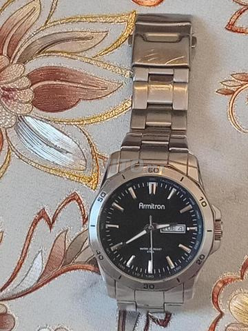 Montre pour homme, marque Armitron. - 2
