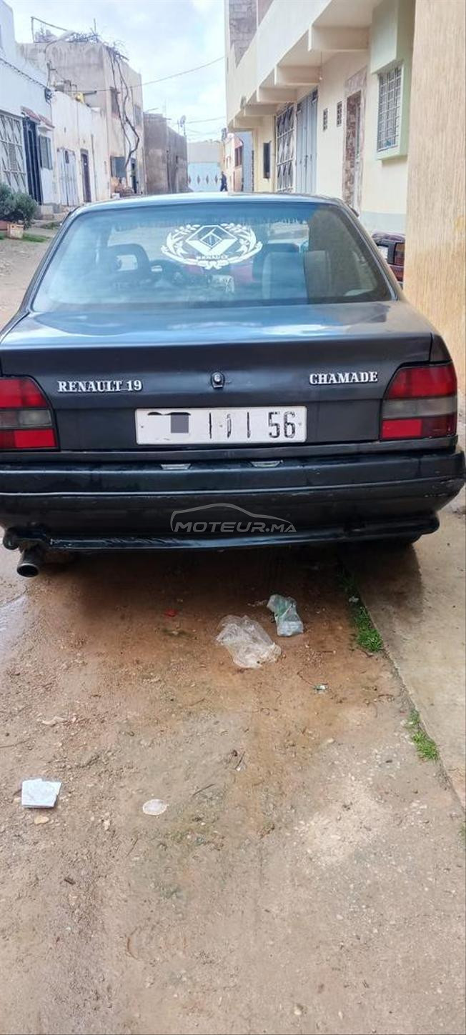 رينو ديزل يدوي 1992 في رباط الخير