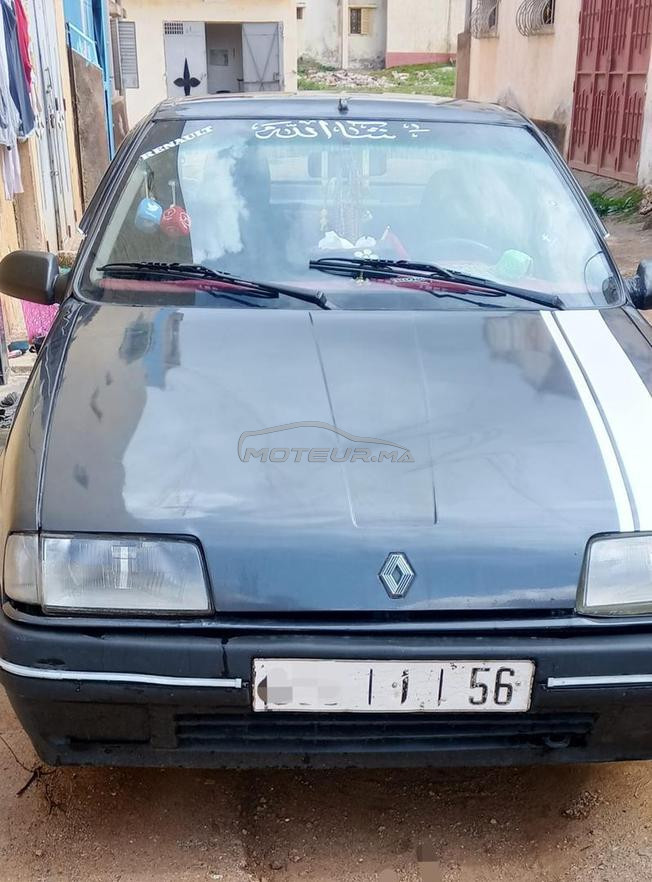 رينو ديزل يدوي 1992 في رباط الخير