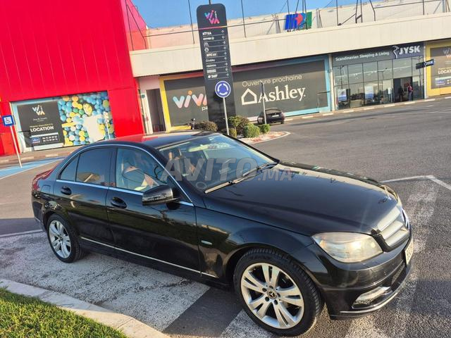 Mercedes-Benz 220 Diesel Automatique 2010 - 2