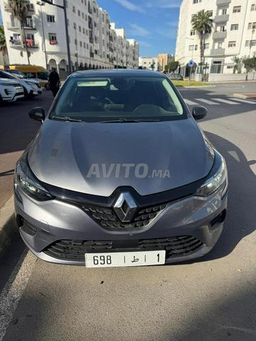 رينو كليو ديزل يدوية 2024 في الرباط - 2