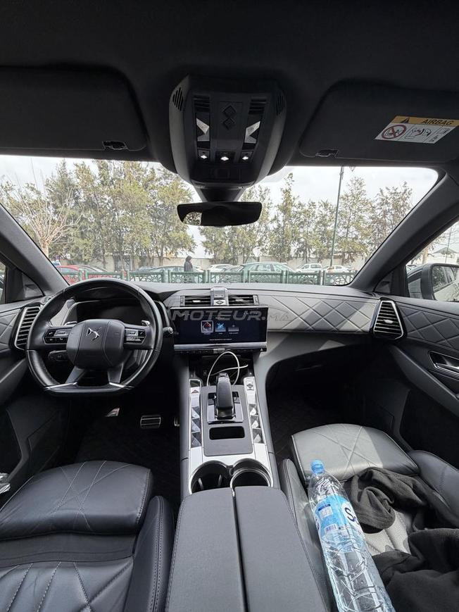 DS-7 hybride E-tense
