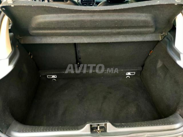 Renault Clio Diesel Manuelle 2016 à Bouskoura - 2