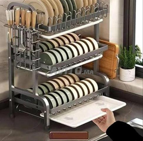 Dites adieu au désordre de la cuisine avec ce range-vaisselle multiple