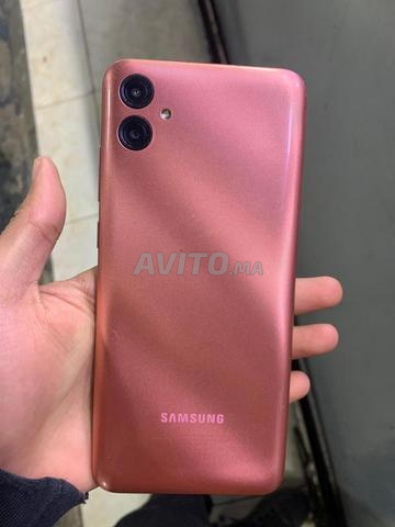 Télévision encore propre - 2