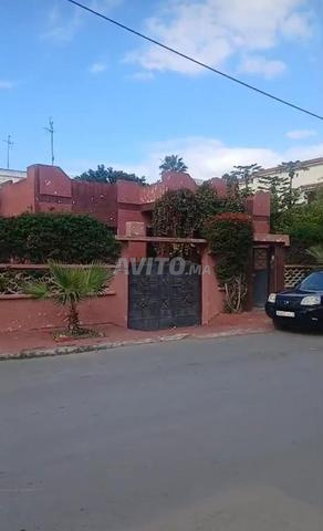 فيلا مرخصة للبيع، قبو وطابق أرضي - 2