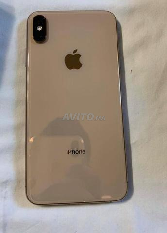 iPhone XS Gold