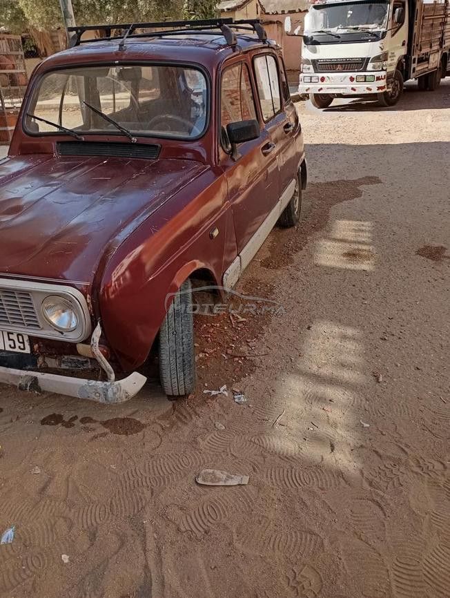 سيارة r4 مديل1991 دوانة1999