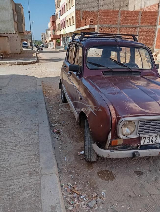 سيارة r4 مديل1991 دوانة1999