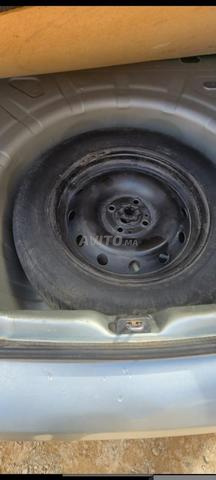 داسيا لوجان ديزل يدوية 2009 في الحاجب