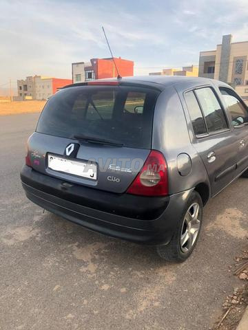 Renault Clio 2 Essence Manuelle 2004 à Oujda