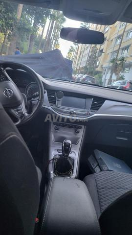 Opel Diesel Manuelle 2018 à Tanger - 2