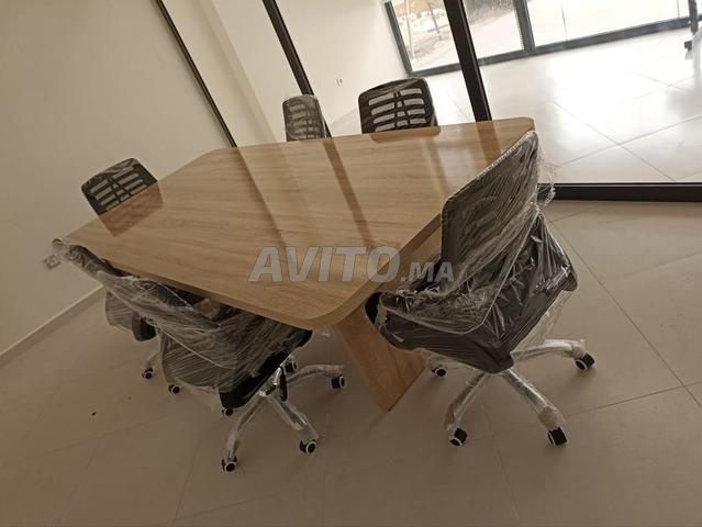 Table de réunion… efficacité assurée - 2