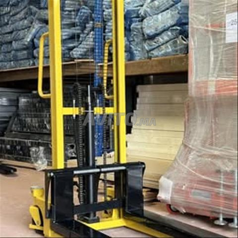 🚚 Chariot élévateur manuel 1.5T – Hauteur 3m 🚚